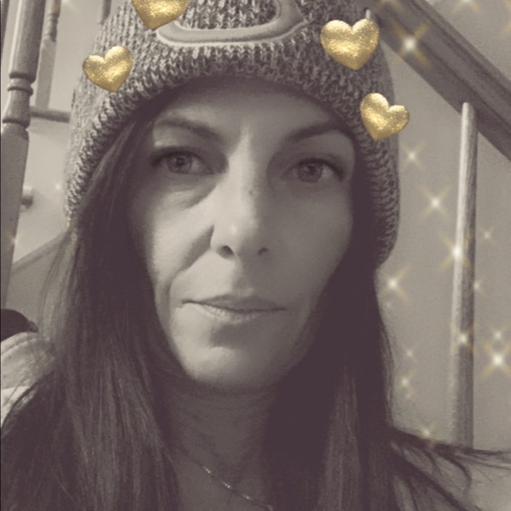Meet your Posher, Carrie